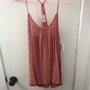 BP tank top red size Large